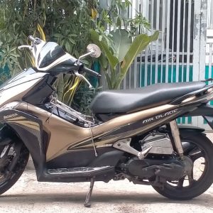 Xe Air Blade Vàng Đen